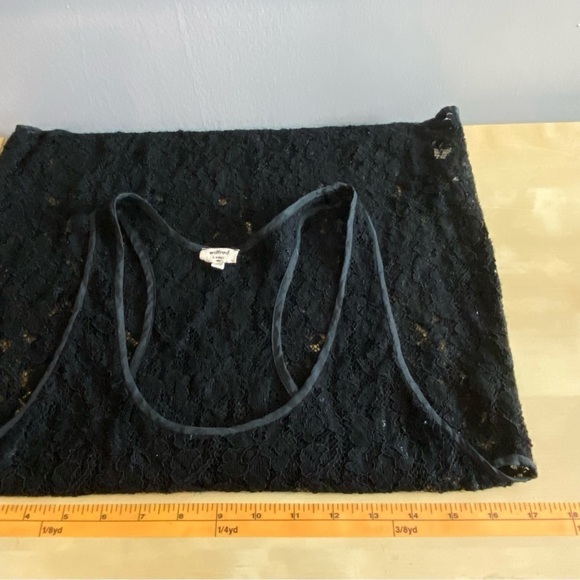 Wilfred • Madeline Lace Tank - Picture 9 of 10